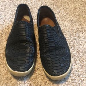 Joie Flats